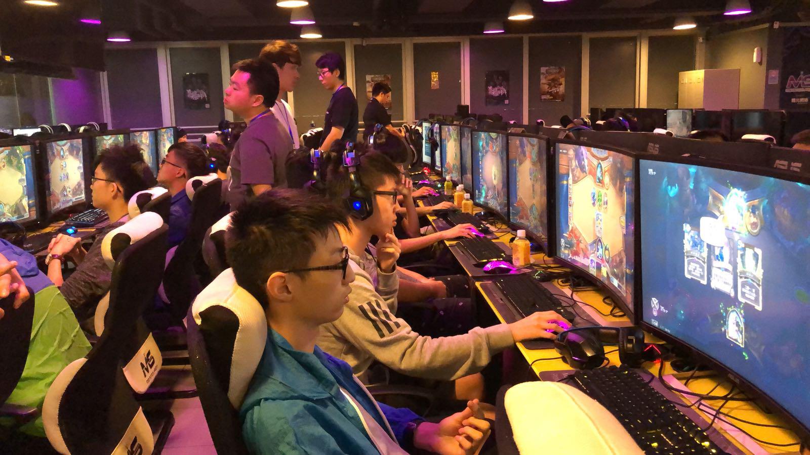 切或外切的 切或外切的